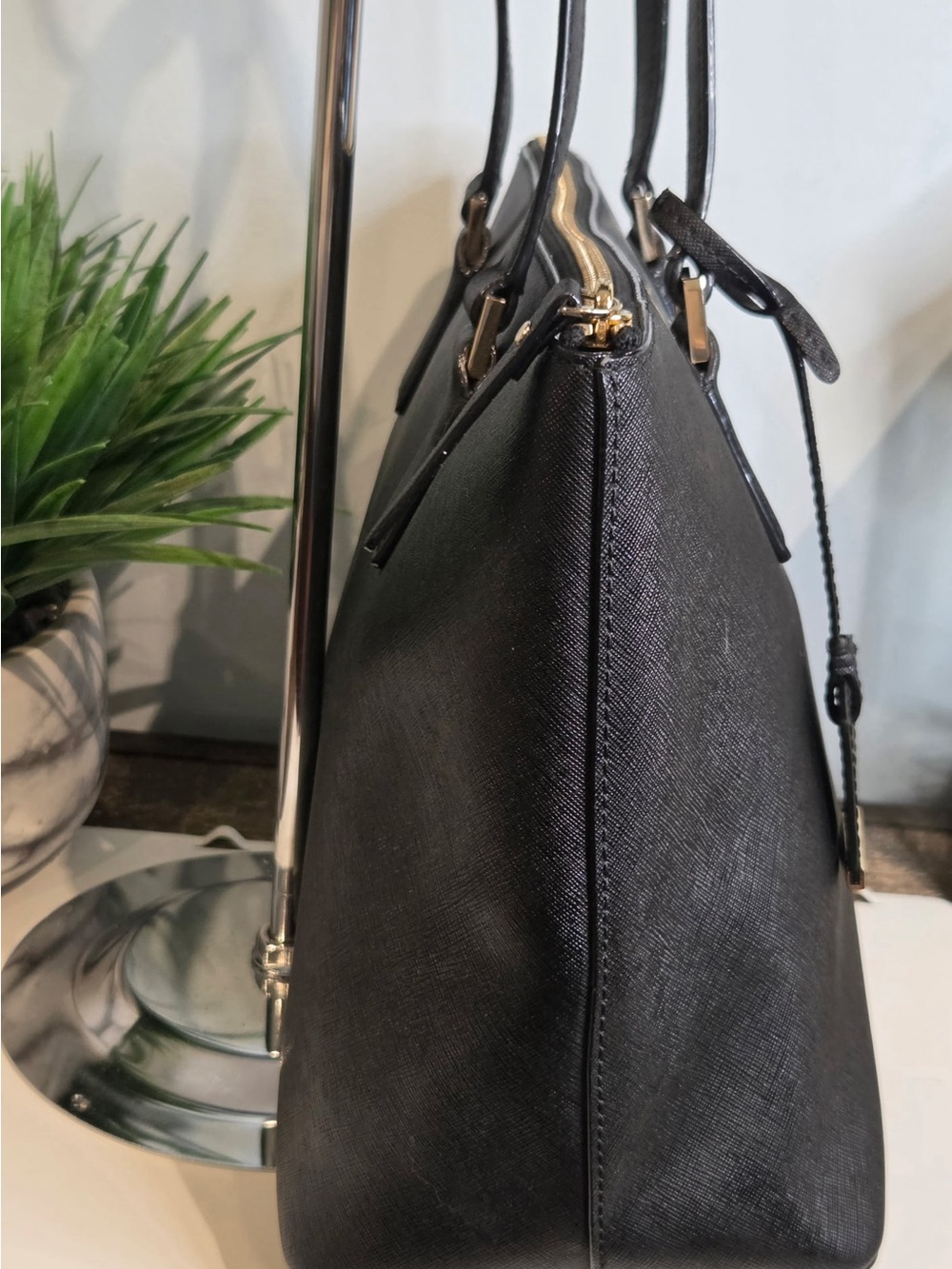 kate spade Black Saffiano Tote with Matching Zip Wallet - Picture 4 of 15
